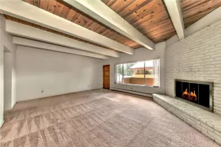 Photo #3: 1006498 Listing