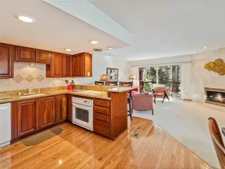 Photo #3: 1006527 Listing 