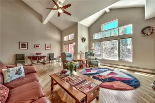 Photo #3: 1006545 Listing