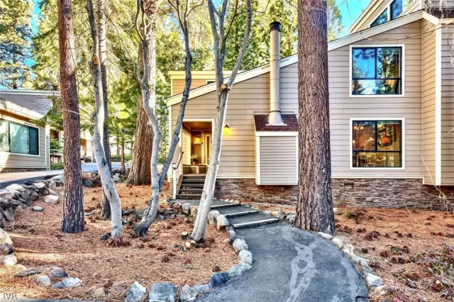 MLS: 1006550 Condo For Sale