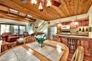 Photo #5: 1006550 Listing