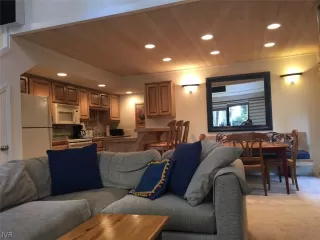 Photo #1: 1006567 Listing