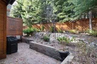 Photo #6: 1006570 Listing