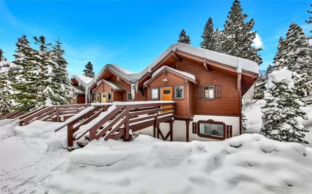 MLS: 1006571 Condo For Sale