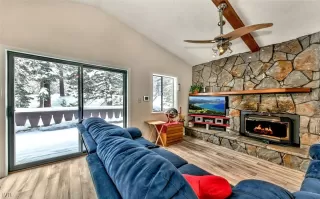 Photo #3: 1006571 Listing