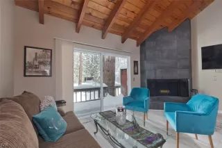 Photo #4: 1006578 Listing