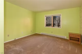 Photo #5: 1006592 Listing