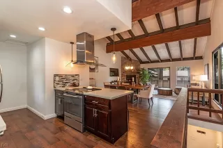 Photo #4: 1006607 Listing 