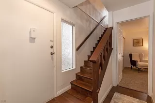 Photo #6: 1006607 Listing 