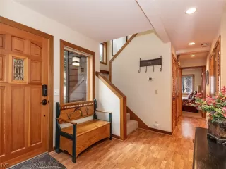 Photo #4: 1006614 Listing