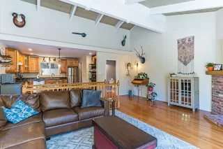 Photo #1: 1006632 Listing 