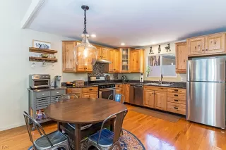 Photo #5: 1006632 Listing 