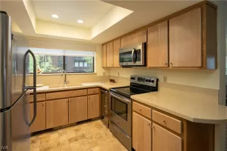 Photo #3: 1006665 Listing