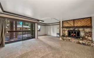 Photo #2: 1006719 Listing