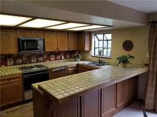 Photo #4: 1006740 Listing 