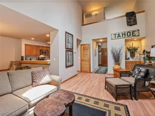 Photo #3: 1006753 Listing