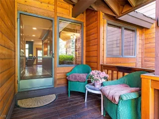 Photo #2: 1006754 Listing