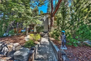 More Details about MLS # 1006787 : 840 SOUTHWOOD BOULEVARD 4