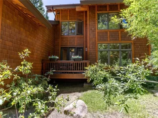 Photo #2: 1006809 Listing