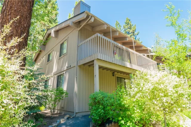 MLS: 1006833 Condo For Sale