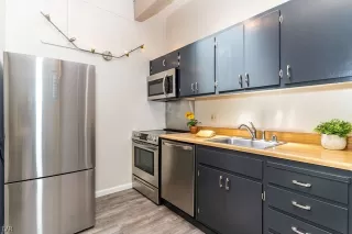 Photo #5: 1006844 Listing 