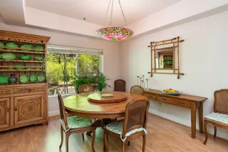 Photo #6: 1006886 Listing 