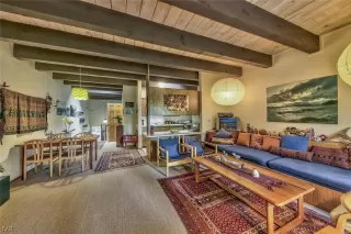 Photo #5: 1008012 Listing