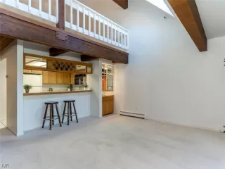 Photo #4: 1008033 Listing 