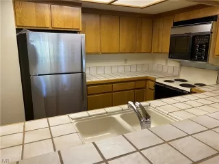 Photo #3: 1008043 Listing 