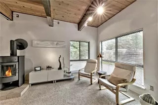 Photo #3: 1008057 Listing