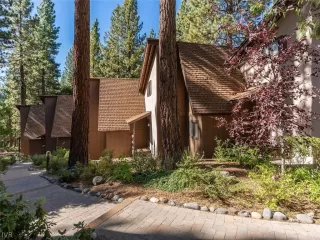 Photo #1: 1008103 Listing