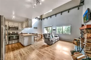 Photo #4: 1008104 Listing 