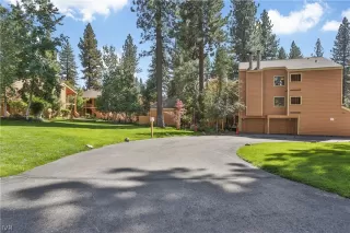 Photo #2: 1008118 Listing