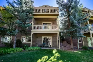 Photo #1: 1008137 Listing