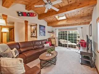 Photo #2: 1008140 Listing 