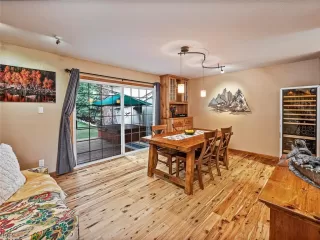 Photo #5: 1008140 Listing 