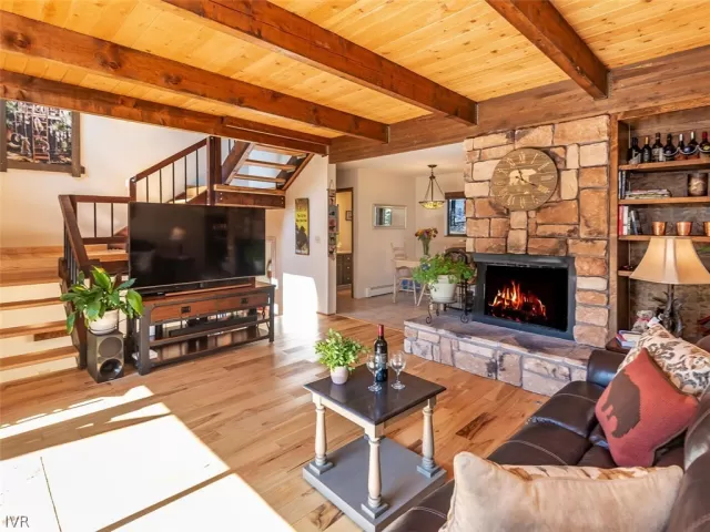 MLS: 1008145 Condo For Sale