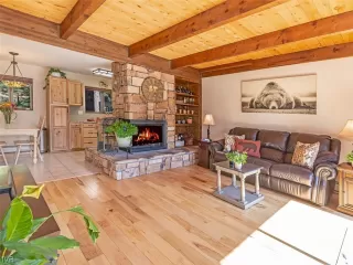 Photo #1: 1008145 Listing 