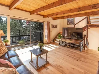Photo #3: 1008145 Listing 