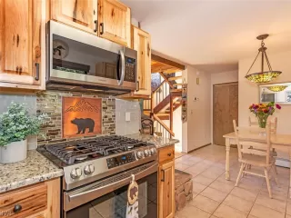 Photo #4: 1008145 Listing 