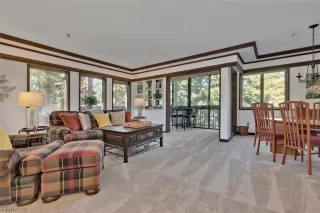 Photo #1: 1008174 Listing