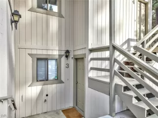 Photo #1: 1008238 Listing