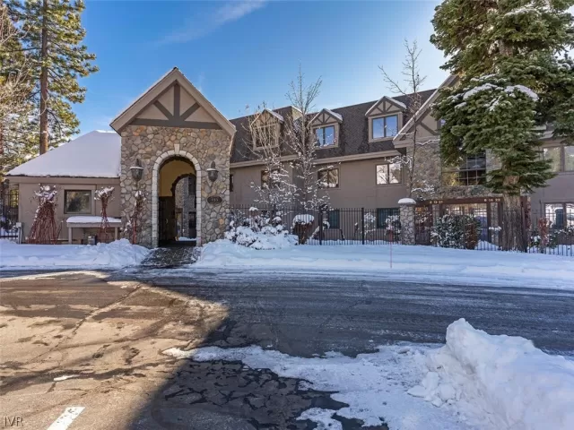 MLS: 1008274 Condo For Sale