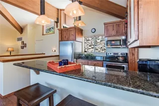 Photo #5: 1008279 Listing 