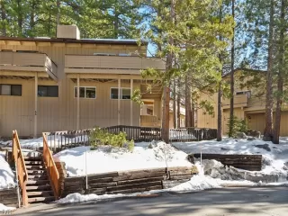 Photo #1: 1008382 Listing