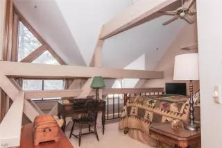 Photo #6: 1008394 Listing 