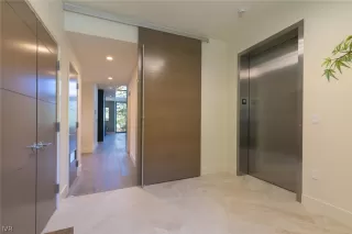 Photo #3: 1008395 Listing 