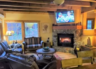 Photo #1: 1008398 Listing