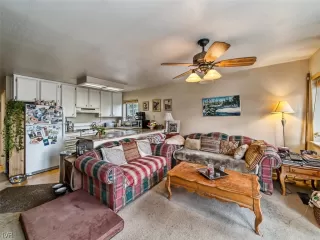 Photo #5: 1008404 Listing