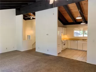 Photo #6: 1008436 Listing 